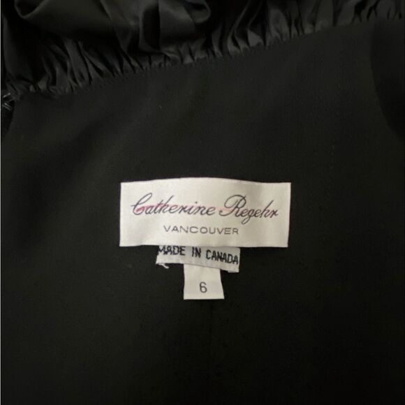 Catherine Regehr St. Martin Off-The-Shoulder Sheath Gown size 6 - Picture 11 of 14